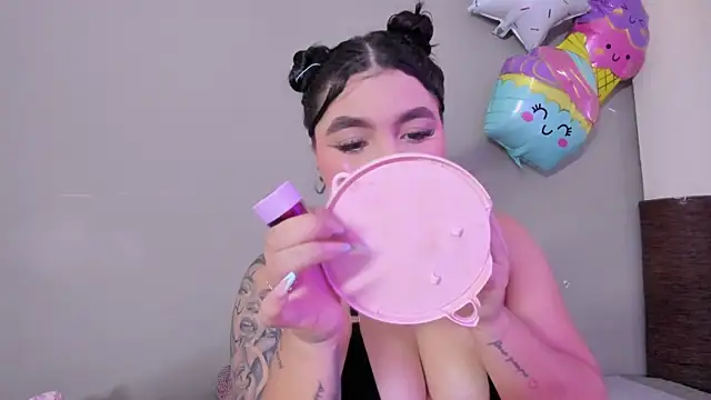 melody blossom  online show from 11.04.25