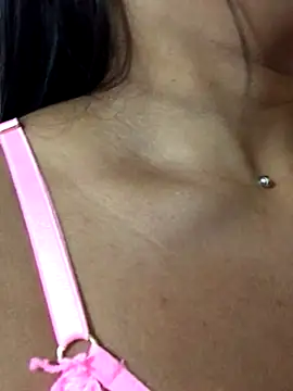 SophiaGuzman online show from 10.11.25