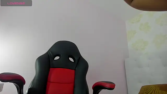 Snapshot of ALISSON_BARKER chatting on 09.29.25 ALISSON BARKER online show from 09.29.25