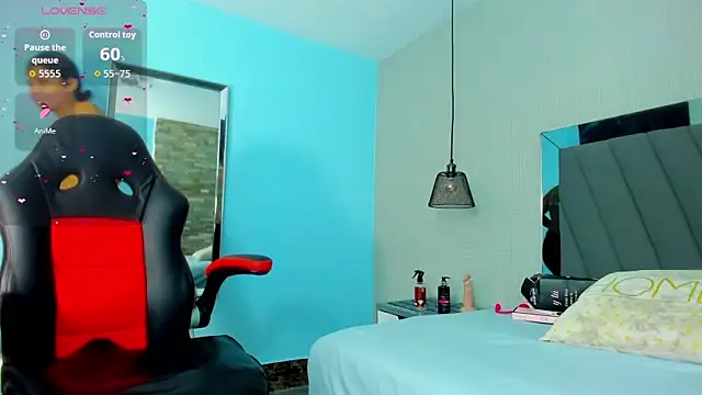 Snapshot of ALISSON_BARKER chatting on 10.04.25 ALISSON BARKER online show from 10.04.25