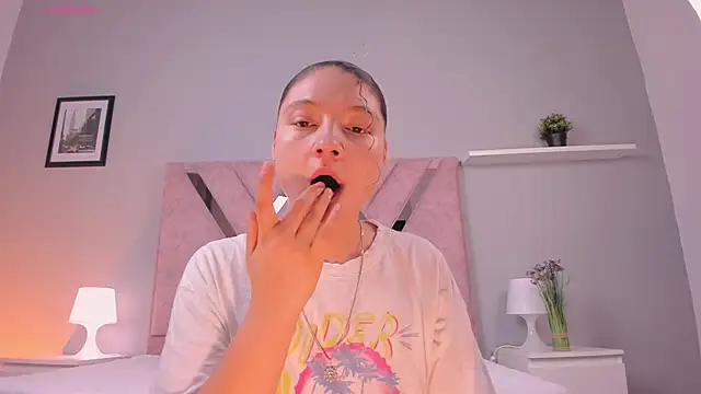 victoria becker  online show from 02.08.26