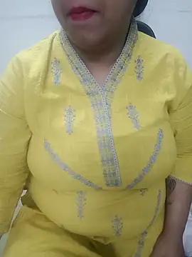 Snapshot of Bhabhiji1 chatting on 04.05.26 Bhabhiji1 online show from 04.05.26
