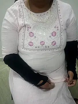 Snapshot of Bhabhiji1 chatting on 04.12.26 Bhabhiji1 online show from 04.12.26