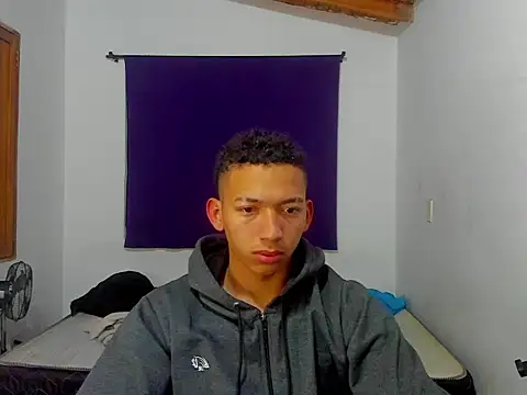 Snapshot of JuanchiT66 chatting on 10.02.25 JuanchiT66 online show from 10.02.25