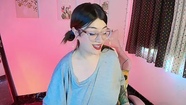 isaferrer06 online show from 12.16.25