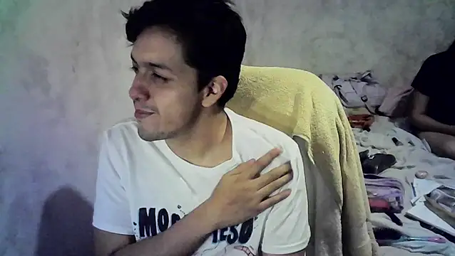 Snapshot of OnlyGrace chatting on 11.04.25 OnlyGrace online show from 11.04.25