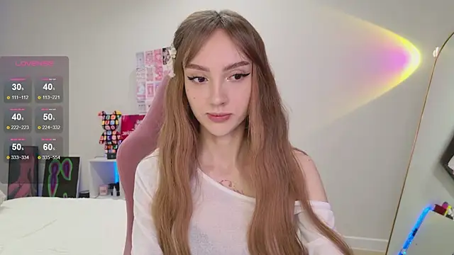 Snapshot of Lunainnk chatting on 09.23.25 Lunainnk online show from 09.23.25