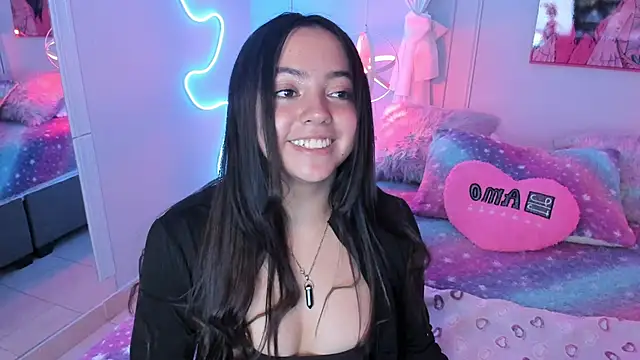 Lara Rouss  online show from 09.20.25