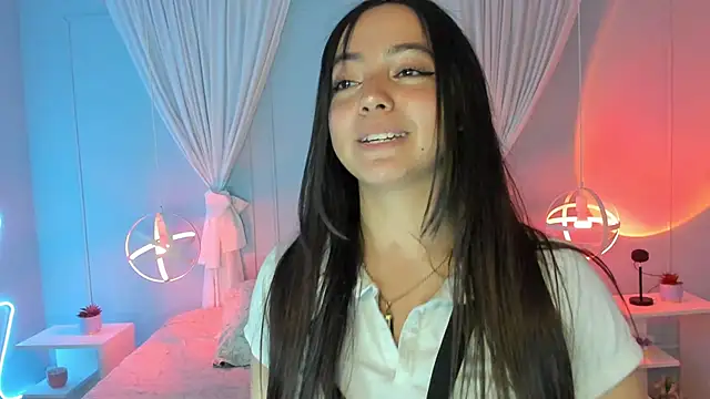 Lara Rouss  online show from 09.23.25