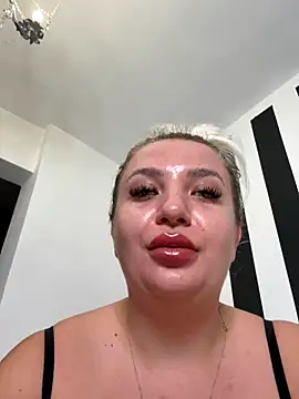 Kim20s online show from 09.10.25