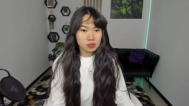 LunaPurrr online show from 11.11.25