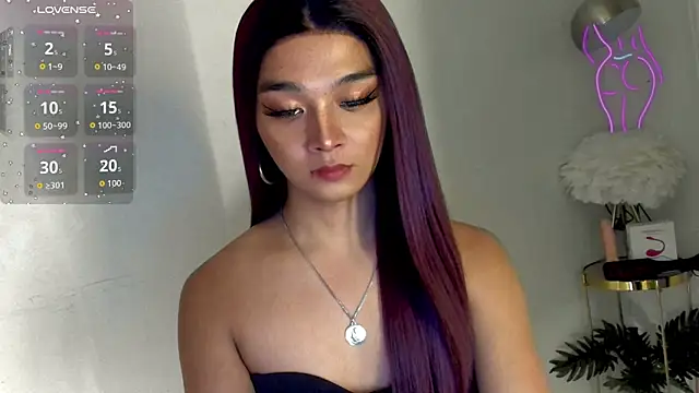 TrinityFucksYou online show from 11.19.25