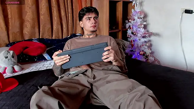 JamesDeker online show from 12.19.25