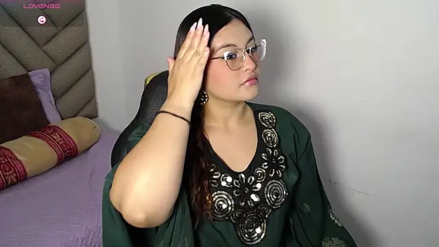 heluejamil online show from 10.29.25