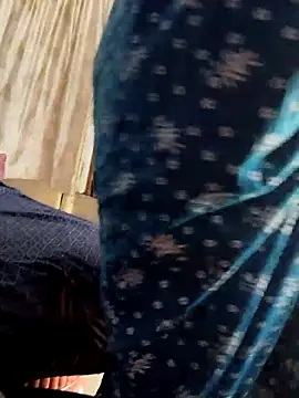 Snapshot of whitelady15 chatting on 10.31.25 whitelady15 online show from 10.31.25