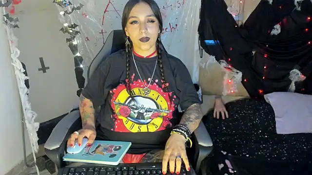 JulianaCarter online show from 10.20.25