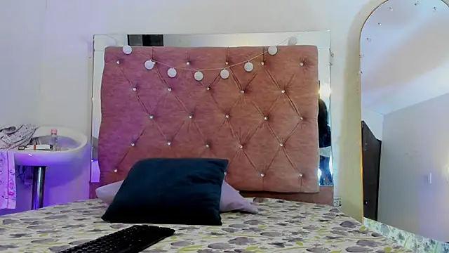 JulianaCarter online show from 05.25.26