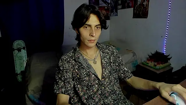 golden ryyan online show from 03.16.26