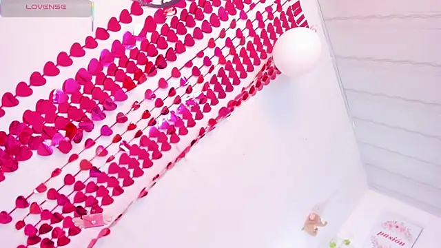 ScarlettVell online show from 01.12.26