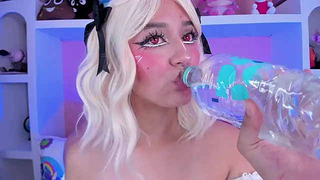 miss   chloe online show from 09.25.25