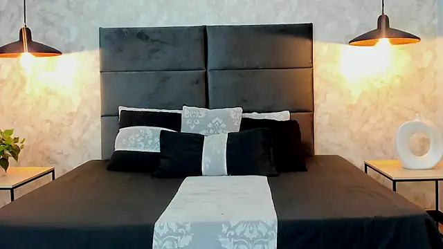 RaphaelDufort online show from 10.06.25