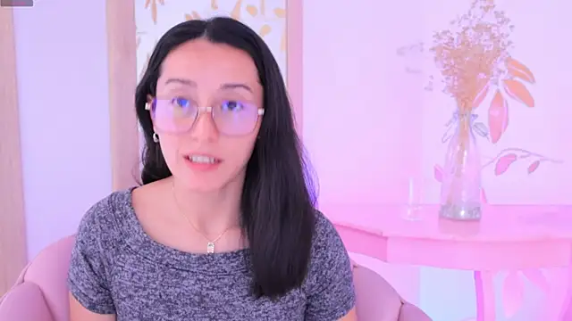 Ginevra esposito online show from 09.26.25