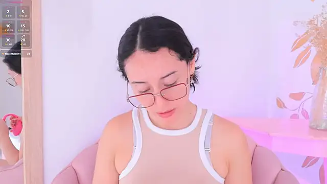 Ginevra esposito online show from 11.05.25