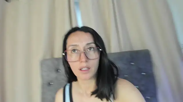 Snapshot of Ginevra_esposito chatting on 07.16.26 Ginevra esposito online show from 07.16.26