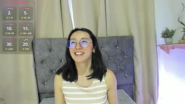 Snapshot of Ginevra_esposito chatting on 07.17.26 Ginevra esposito online show from 07.17.26