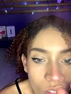 ValentinaStorm1 online show from 10.05.25