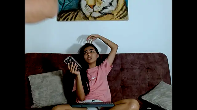 Wild RoomXxX online show from 09.18.25
