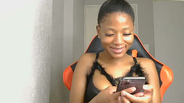 Snapshot of Ballenciaa chatting on 09.21.25 Ballenciaa online show from 09.21.25