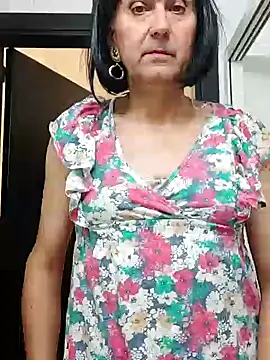 Snapshot of Emily_de_Carla chatting on 10.27.25 Emily de Carla online show from 10.27.25