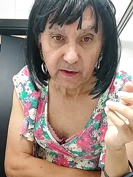 Snapshot of Emily_de_Carla chatting on 11.05.25 Emily de Carla online show from 11.05.25