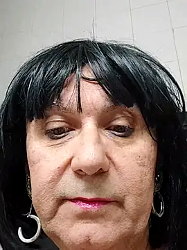 Snapshot of Emily_de_Carla chatting on 11.18.25 Emily de Carla online show from 11.18.25