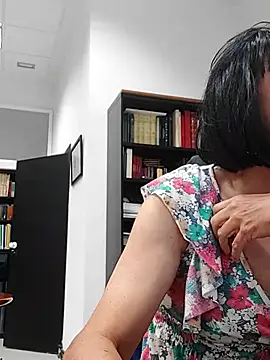 Snapshot of Emily_de_Carla chatting on 11.19.25 Emily de Carla online show from 11.19.25