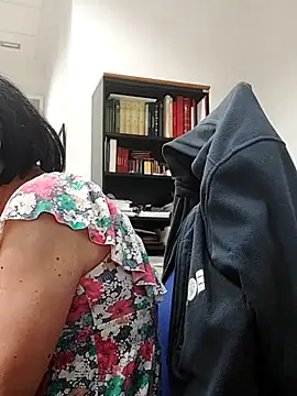 Snapshot of Emily_de_Carla chatting on 11.20.25 Emily de Carla online show from 11.20.25