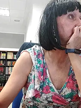 Snapshot of Emily_de_Carla chatting on 11.24.25 Emily de Carla online show from 11.24.25