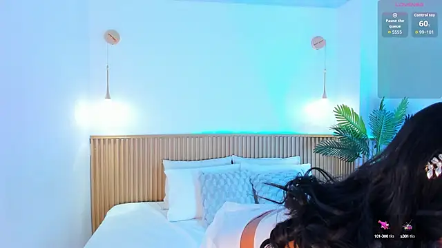 Snapshot of sofia__blaze chatting on 10.06.25 sofia  blaze online show from 10.06.25