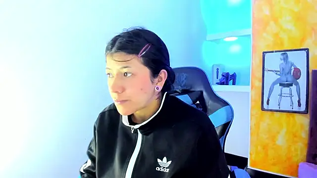 Raven Rouge  online show from 10.09.25