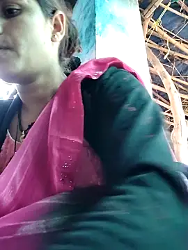 Hot-ilaiy online show from 10.31.25