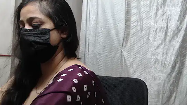 sexy indianboobs online show from 05.23.26