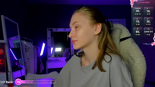 Snapshot of Ammi_bliss chatting on 10.11.25 Ammi bliss online show from 10.11.25