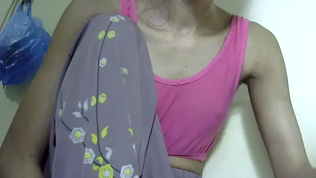 smallcuute online show from 02.20.26