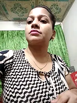 Snapshot of Payel_50 chatting on 06.11.26 Payel 50 online show from 06.11.26