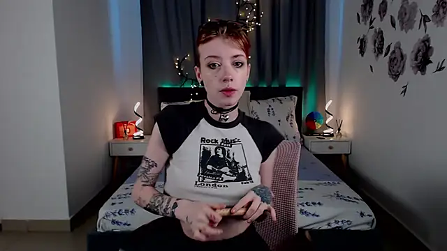 AveryLia online show from 09.15.25