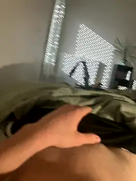 Snapshot of Loulou_2007 chatting on 09.27.25 Loulou 2007 online show from 09.27.25