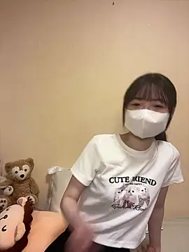 Snapshot of risa909 chatting on 07.17.26 risa909 online show from 07.17.26