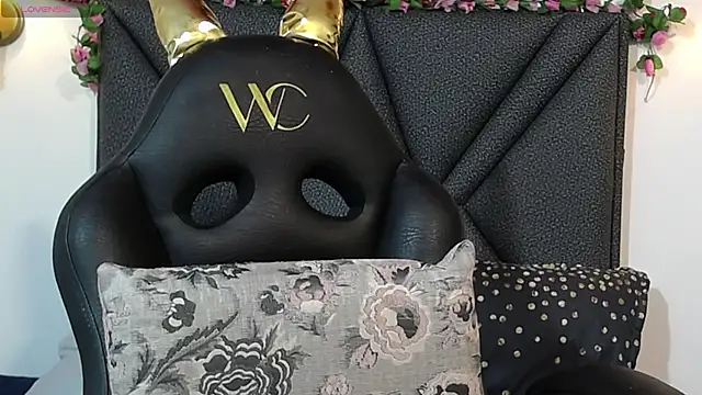 Snapshot of IndraKaur_ chatting on 09.16.25 IndraKaur online show from 09.16.25