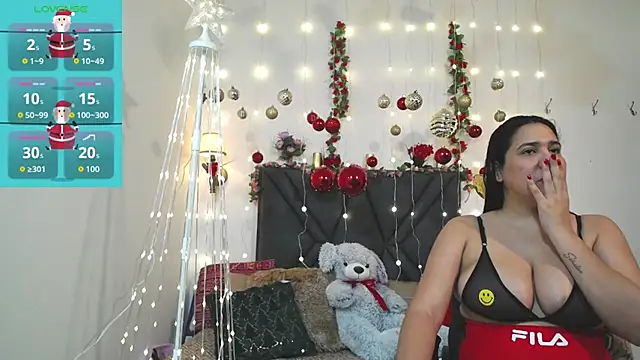 Snapshot of IndraKaur_ chatting on 11.12.25 IndraKaur online show from 11.12.25